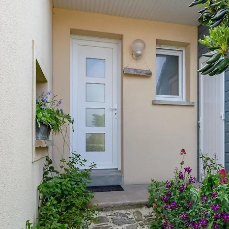 Semesterbostad La By Interhome Surville (Manche)